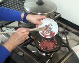 Foto del paso 3 de la receta: Crema de puerros y manzana