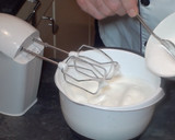 Foto del paso 7 de la receta: Tarta mousse de piña y coco