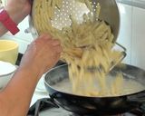 A picture of step 8 of Macaroni with Bechamel Sauce and Ham.
