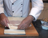 Foto del paso 1 de la receta: Pastelitos de hojaldre con nueces y coco