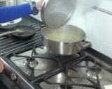 Foto del paso 2 de la receta: Crema de puerros y manzana