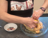 Foto del paso 2 de la receta: Pollo asado en Cocotte