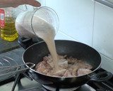 Foto del paso 4 de la receta: Conejo con salsa de almendras