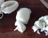 Foto del paso 1 de la receta: Potaje de alubias con sepia y langostinos