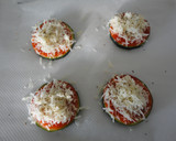 Foto del paso 3 de la receta: Pizzetas de calabacín