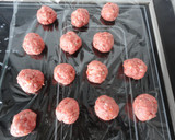 Foto del paso 2 de la receta: Albóndigas de ibérico y verduras con salsa de cerveza