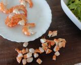 Foto del paso 5 de la receta: Ensalada con langostinos