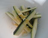 Foto del paso 2 de la receta: Bastones de calabacín y parmesano
