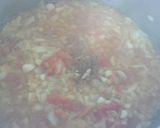 Foto del paso 3 de la receta: Potaje de alubias con sepia y langostinos