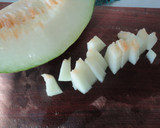 Foto del paso 3 de la receta: Melón cantalupo relleno con jamón