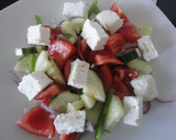 Foto del paso 2 de la receta: Saláta Horiátiki o ensalada de pueblo