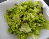 Foto del paso 1 de la receta: Ensalada de papaya, melón y jamón crujiente