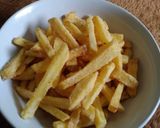 Foto langkah ke 3 dari resep French fries / kentang goreng.