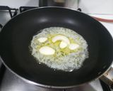 A picture of step 1 of Creamy pasta in periperi sauce.