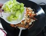 Foto langkah ke 5 dari resep Bihun Goreng.
