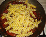 Foto del paso 7 de la receta: Pasta a la puttanesca "Fusilli"