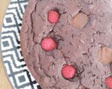 Une image de l'étape 5 de Moelleux chocolat framboise.