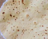 A picture of step 7 of Baisen aur atay ki roti.