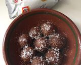 A picture of step 5 of Marie biscuit gulab jaman.