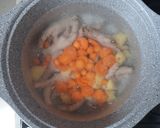 Foto langkah ke 3 dari resep Sayur sop bening ceker bakso.