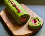 A picture of step 8 of Beetroot Spinach Roulade/ Pink & Green Roulade.