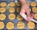 A picture of step 7 of Chana biscuits.