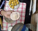 A picture of step 7 of Aloo Paratha.