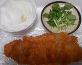 A picture of step 2 of Chicken Katsu Donburi with Spring Onion.