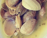 Foto del paso 2 de la receta: Almejas a la marinera
