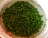 A picture of step 1 of Matar Aloo Curry/ Pea & Potato Curry🍜.
