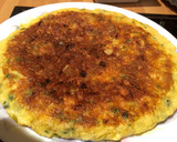 Foto del paso 7 de la receta: Tortilla de cebolla de verdeo