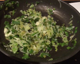 Foto del paso 3 de la receta: Tortilla de cebolla de verdeo