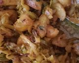A picture of step 3 of Aloo ka pattagobhi ki sabji.