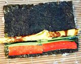 Foto langkah ke 4 dari resep Sushi - California Rolls-.