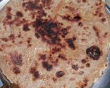 A picture of step 5 of Paneer parantha.