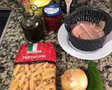 Foto del paso 1 de la receta: Pasta con pollo y mayonesa