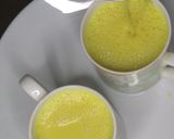 A picture of step 3 of Golden milk.