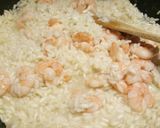 A picture of step 2 of Risotto gamberi e caviale prawn and caviar risotto 🎄.