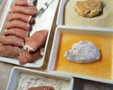Medve sajttal. Baconnal, lilahagymával, töltött bundás karaj recept fázis 4 fotója