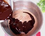 Foto langkah ke 8 dari resep BROWNIES CHEESECAKE CAKE KUKUS | Moist, Nyokelat, Nyuss.