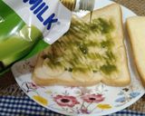 Foto langkah ke 2 dari resep Roti Bakar Pisang Matcha.