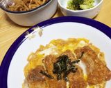 A picture of step 3 of Our Family’s Sweet Katsudon (1 Egg per Person).