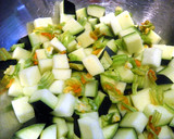 Foto del paso 2 de la receta: Salteado de arroz integral con calabacín, judías verdes y jamón ibérico