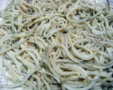 Foto del paso 1 de la receta: Huevos fritos con angulas