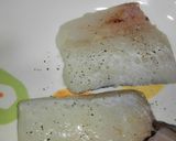 Foto del paso 1 de la receta: Lomos de merluza con crema de espárragos y patata