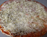Foto del paso 8 de la receta: Pizza cuatro gustos
