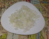 Foto del paso 2 de la receta: Habas rehogadas con cebolla