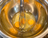 Foto del paso 7 de la receta: Pastel de hojaldre con queso y pisto, sin gluten