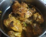 A picture of step 5 of Methi chicken.