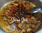 A picture of step 3 of Hongkong Noodles Chicken.